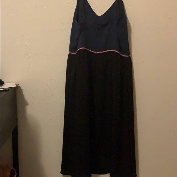 Color block midi dress - Picture 3 of 4